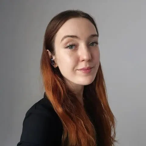 Portret Sandry Kubasik, wirtualnej asystentki